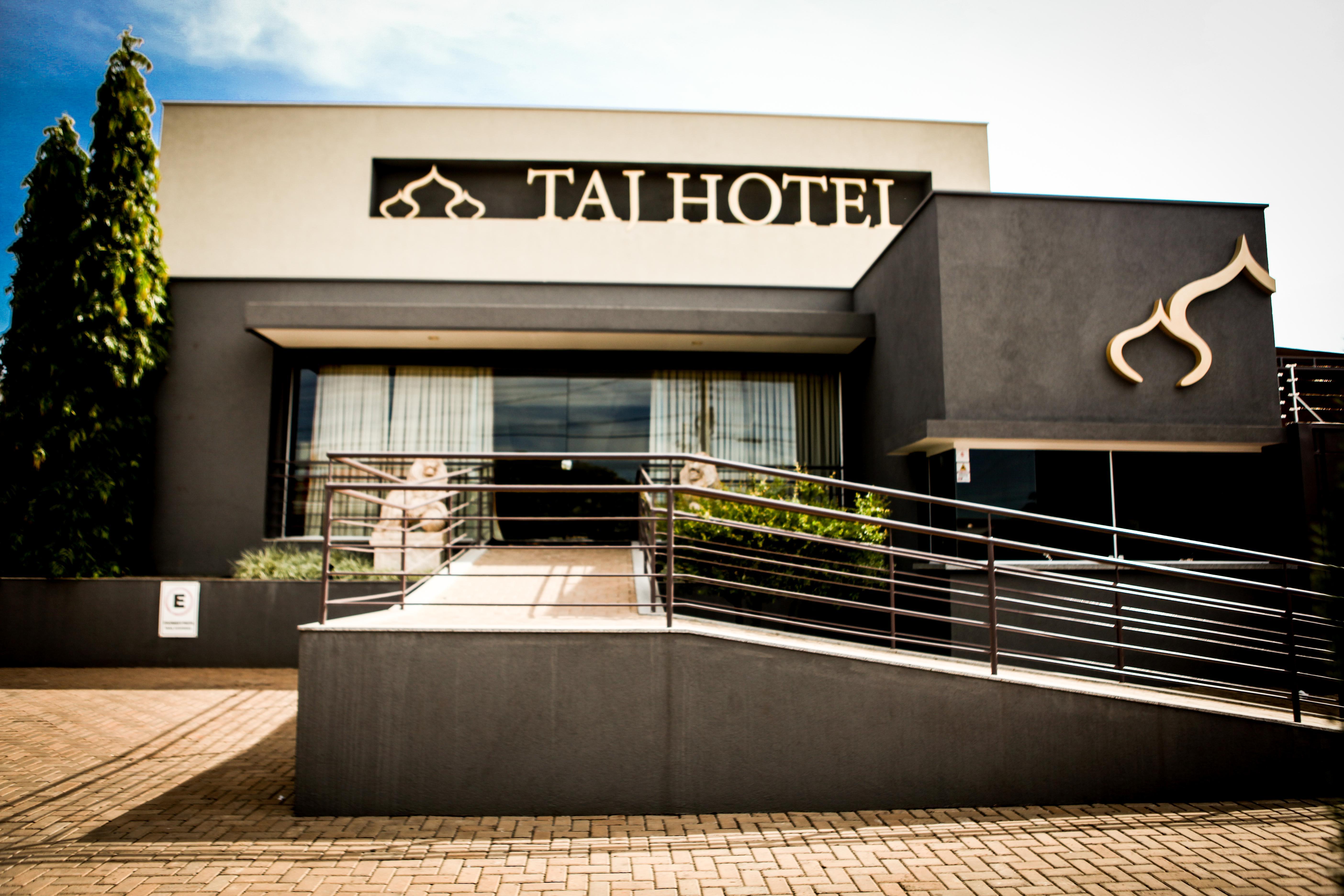 Taj Hotel เตรสลาโกอัส ภายนอก รูปภาพ